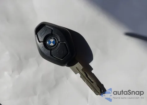 2001 BMW 740Ia from USA, damaged, VIN WBAGG83401DN83622